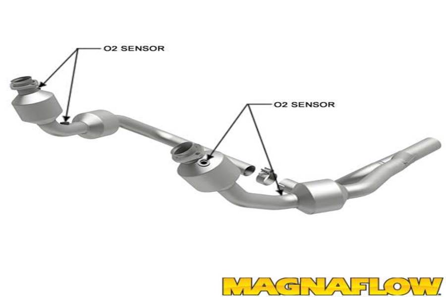 Magnaflow Catalytic Converter - JK 2007-09