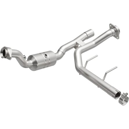MagnaFlow 2017-2018 Ford F-150 OEM Grade Federal / EPA Compliant Direct-Fit Catalytic Converter