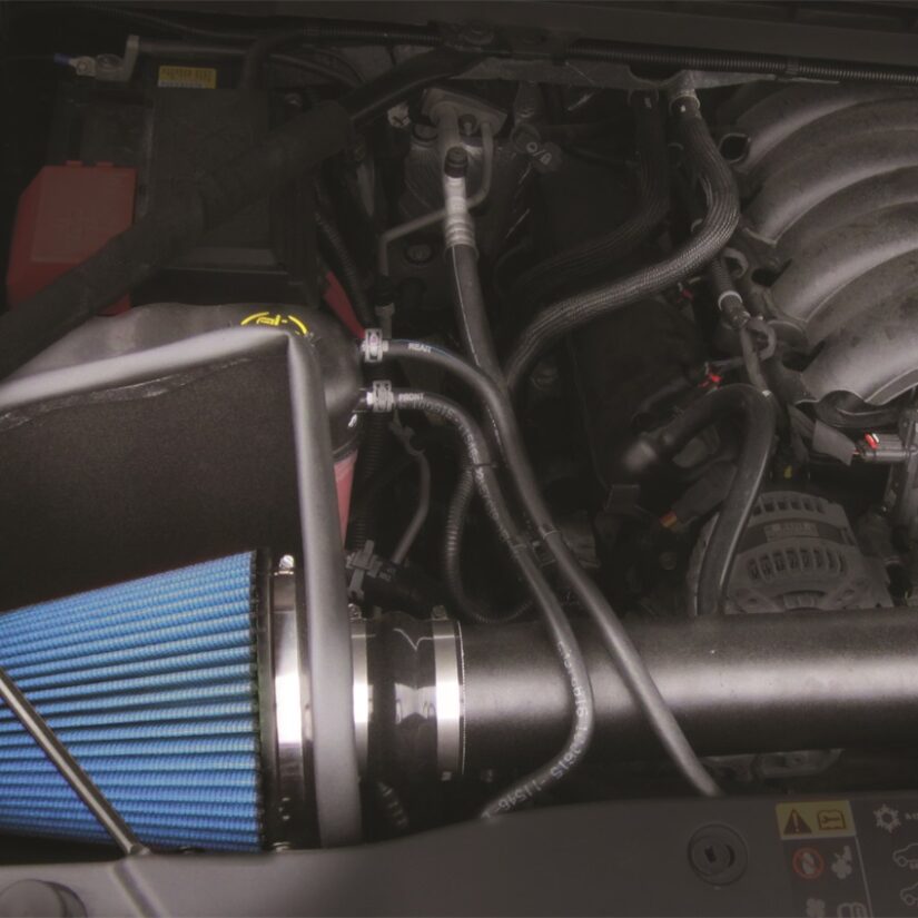 Closed Box Air Intake With MaxFlow 5 Oiled Filter